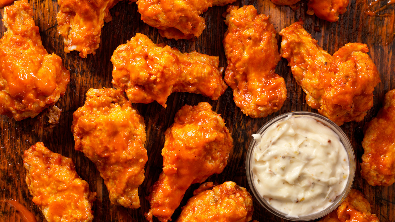 Lemon Pepper vs Garlic Parmesan Wings
