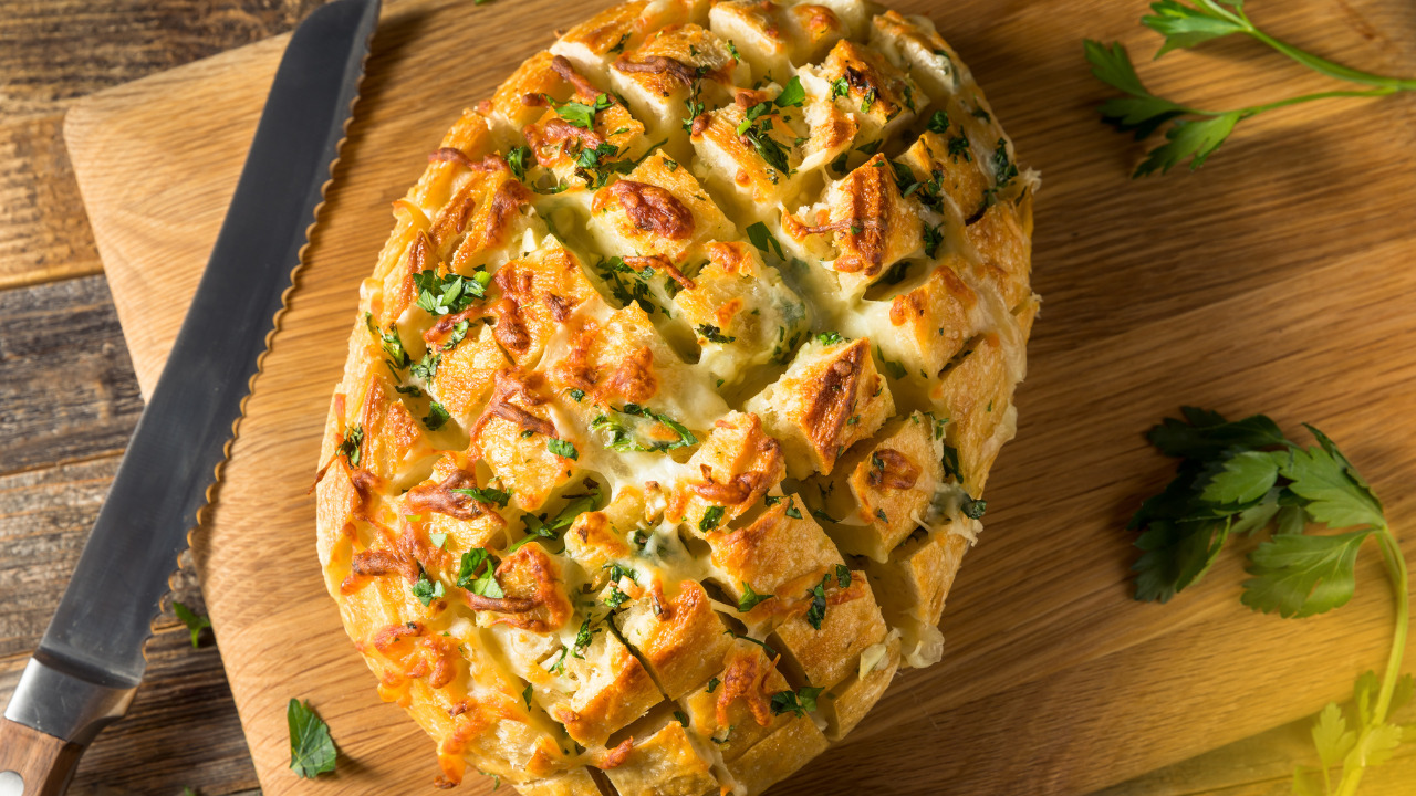 Cheesy Garlic Bread Recipe