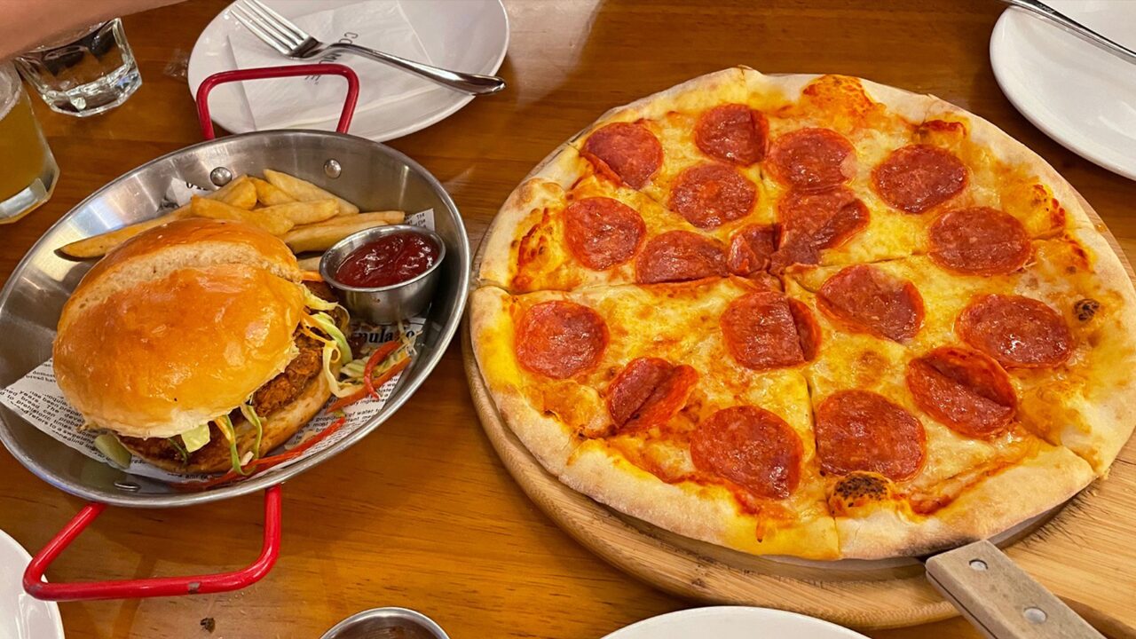 Pizza vs Burger